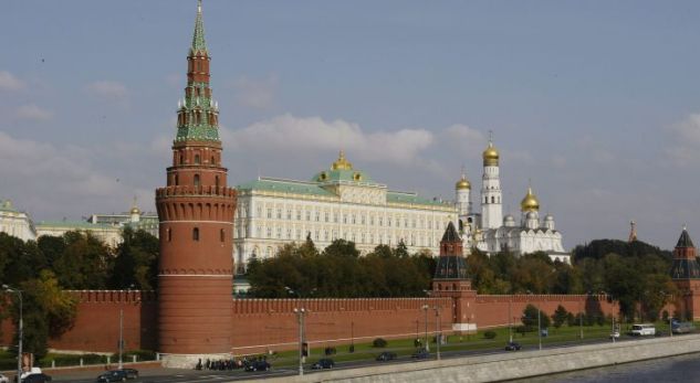 Kremlini zyrtar: Të shqetësuar për kufijtë në rajon | Fokusi
