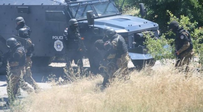 forcat-speciale-te-policise-se-kosoves-foto-facebook-e1479323005627-650x358