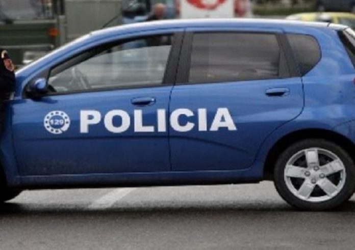 auto_policia-tirane-vjedhje1478800392