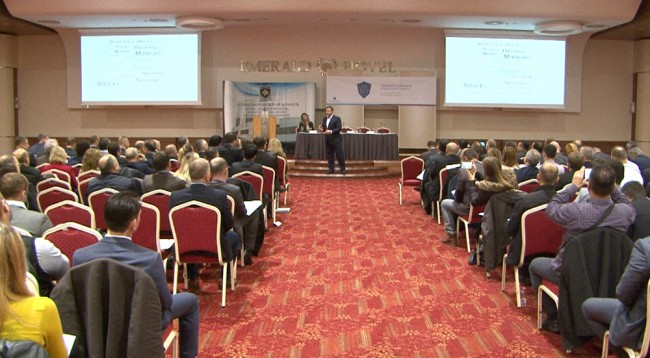 konferenca-kibernetike-211116-650x358