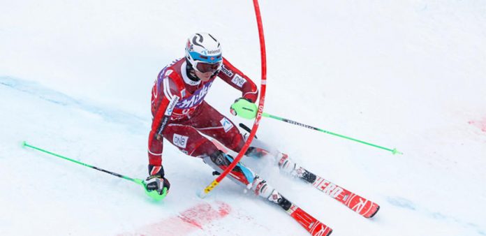 Henrik skiator