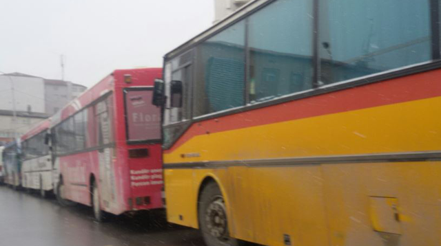 bus2_525832-640x358