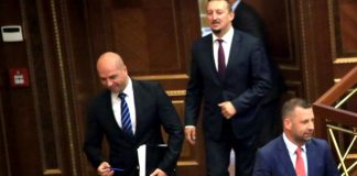 Pas rrëzimit të murit, Lista Serbe bën thirrje për paqe në Kosovë
