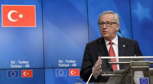 auto_juncker_1489955582-59772411489956922-650x358