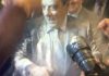 Kandidati për President të Francës sulmohet me miell (Video)