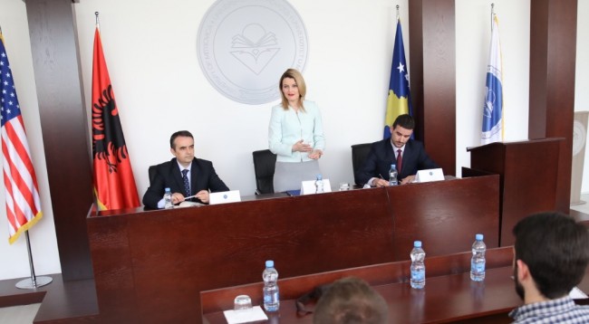 Ministja-Hoxha-650x358