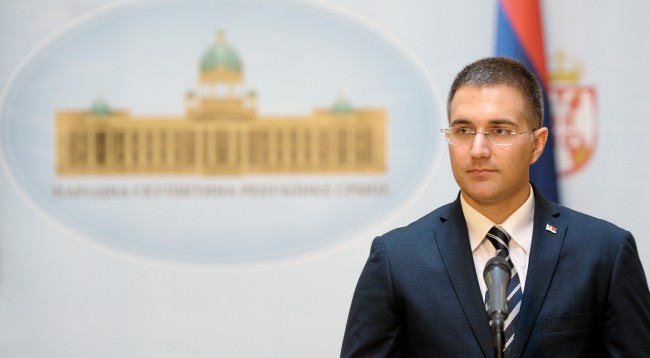 Nebojsha-Stefanoviq-ministër-i-Brendshëm-i-Serbisë-650x358