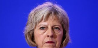 Kryeministrja e Britanisë flet pas sulmit terrorist në Manchester