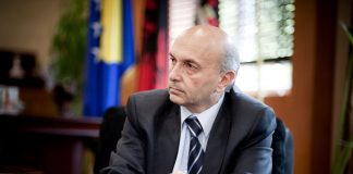 Kryetari i LDK, Isa Mustafa ngushëllon familjet e viktimave që humben jetën në komunikacion