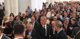 Ramush Haradinaj është i pranishëm në Shugurimin e Katedralës në Prishtinë