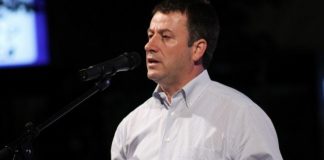 Deputeti i Vetëvendosjes, Salih Salihu ka privatizuar asetet shtetërore.