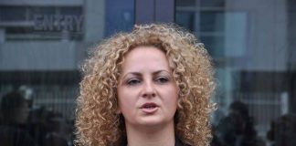 Donika Kadaj-Bujupi përjashtohet nga seanca për shkak të pyetjeve për komandant Lekën