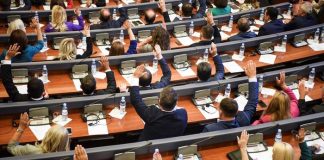 Deportimi i shtetasve turq, Komisioni pret vendimin e Kuvendit që ta fillojë punën