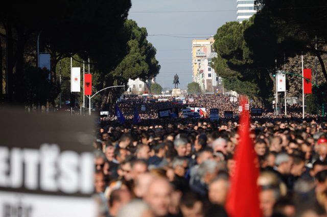 protesta-masive-640x426