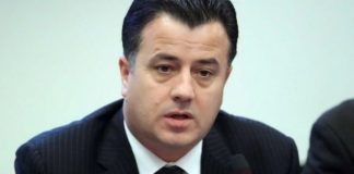 Shqipëri/ Kamp i 600 mijë emigrantëve, Noka: Mafia ka gati skafet për trafik njerëzish