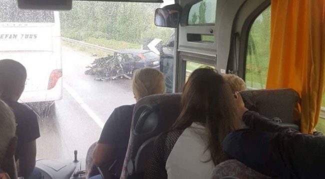 Aksidenti-i-autobusit-foto-KALLXOcom-1-e1530453628678-650x358