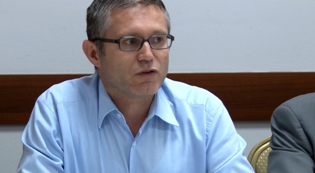 ramadani-050917-650x358