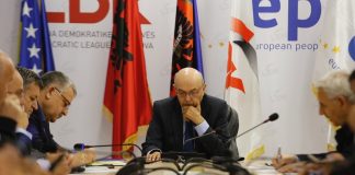 Kryesia e Lidhjes Demokratike të Kosovës, në mbledhjen e sotme nën kryesimin e kryetarit Isa Mustafa