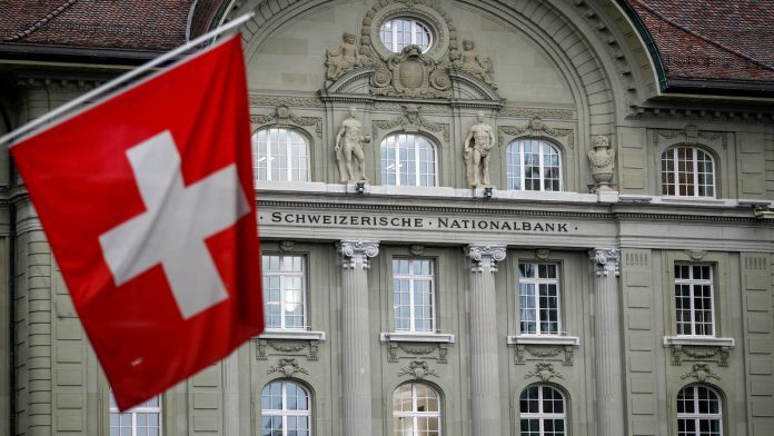 Swiss-National-Bank-696x392