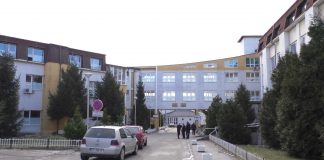 Spitali i Gjakovës pezullon operacionet për një javë