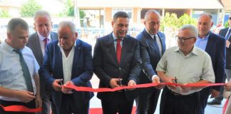 Shyqiri Bytyqi mori pjesë në ceremoninë e inaugurimit të shkollës së re në Tërrnje të Suharekës