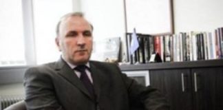 Edhe ish-rektorin e UP-së, Ibrahim Gashin fton Specialja në Hagë