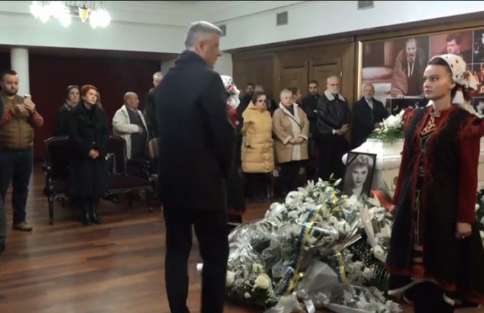thaci