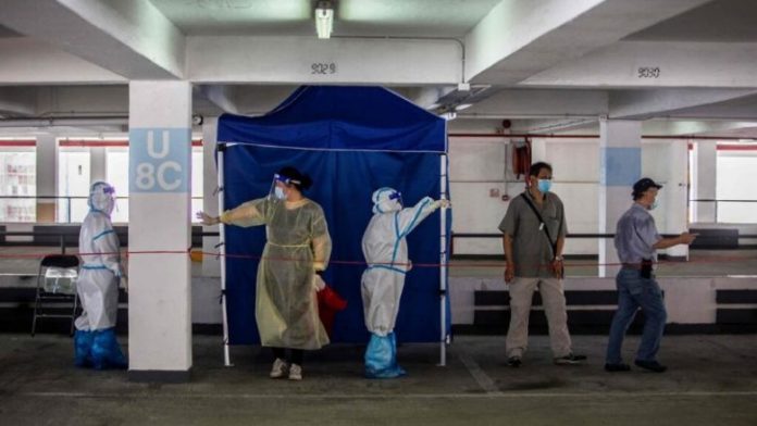 Once-a-Model-City-Hong-Kong-Grapples-With-a-New-Coronavirus-Wave-810x540-1-780x439