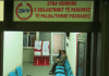 Pezullohet puna në Hipotekën e Pogradecit, infektohet bashkëshorti i një punonjëseje