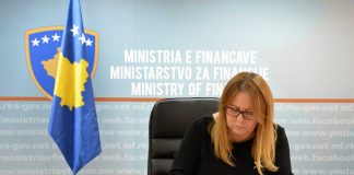 Ministrja e Financave: Qeveria mbulon policën e sigurimit, mund ta shkarkoni vetëm në telefon