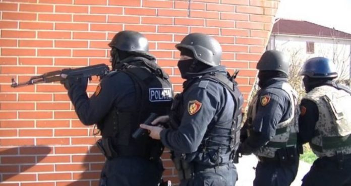 -800-0-608cf922f0edb